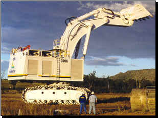 Backhoe Attachment with 28 m3 (36.6 yd3)